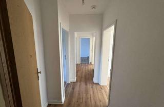 Wohnung mieten in Hauptstraße, 19230 Warlitz, Warlitz - Renovierte und ruhige 3 Zimmer Erdgeschosswohnung ab sofort zu vermieten