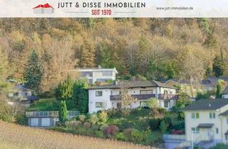 Villa kaufen in 76547 Sinzheim, Villa mit Panoramaaussicht, Terrassen, Garten und 3 Garagen in Sinzheim-Vormberg