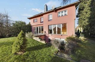 Villa kaufen in 04158 Wiederitzsch, Wohnen mit Stil: Stadtvilla mit Pool und zwei Garagen