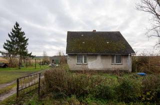 Einfamilienhaus kaufen in Stargarder Straße, 17349 Lindetal, Listenpreis 38.000,00 €, Alt Käbelich - ländlich gelegenes Einfamilienhaus mit viel Grundstück