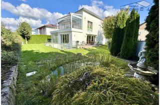 Villa kaufen in 86156 Kriegshaber, Exklusive Stadtvilla mit zwei Wohneinheiten und luxuriösem Wellnessbereich