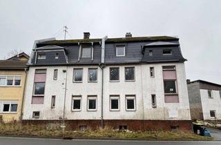 Mehrfamilienhaus kaufen in 95163 Weißenstadt, Haus mit Entwicklungsmöglichkeiten bietet Potenzial für Investoren, Familien oder handwerklich versierte Käufer