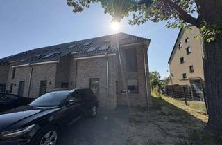 Haus mieten in 30827 Garbsen, Einfamilienhaus in Garbsen: 5 Zimmer, 1.3.2026