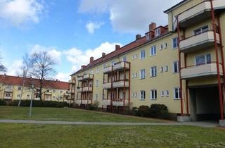 Wohnung kaufen in Laehr´scher Jagdweg 56, 14167 Zehlendorf, Berliner Stadtgrenze - PROVISIONSFREIE 2-Zi-Whg. (ca. 61 m²) mit Balkon nahe dem Heinrich-Laehr-Park