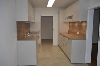 Wohnung mieten in 79713 Bad Säckingen, Schöne 2-Zimmer Wohnung mit EBK, Balkon & Stellplatz