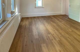 Wohnung mieten in 35510 Butzbach, Modernisierte 2-Zimmer-Wohnung mit Einbauküche