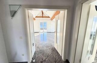 Wohnung mieten in Eigenheimstraße, 85051 Ingolstadt, Charmantes 3-Zimmer Dachgeschoss in Top-Lage: hochwertig, hell und nah am Stadtzentrum