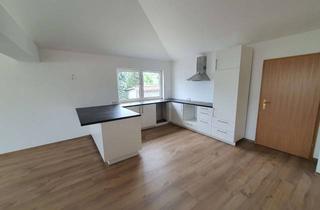 Wohnung mieten in Röttingerstraße 44, 73463 Westhausen, Freundliche 2,5-Zimmer-Wohnung mit EBK in Westhausen