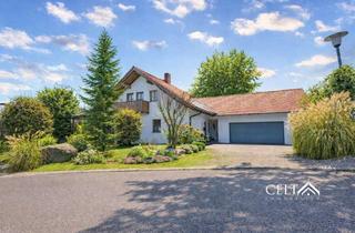 Einfamilienhaus kaufen in 94362 Neukirchen, Einfamilienhaus | 350m² | Hanglage | Balkon | Terrasse | Garten | Sauna