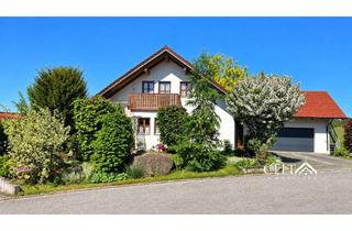 Einfamilienhaus kaufen in 94362 Neukirchen, Großzügiges Wohnen mit Weitblick - Wellnessbereich, Doppelgarage & viel Platz für Familie und Beruf