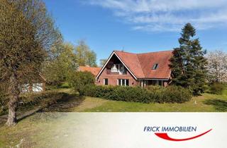 Haus kaufen in 23758 Göhl, Resthof mit Wohnhaus, ehem. Wirtschaftsgebäude, Doppelgarage und 0,82 ha Land