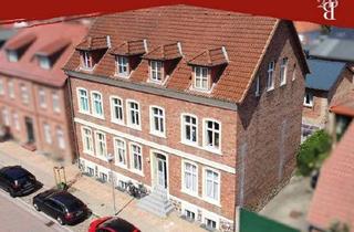 Haus kaufen in 19288 Wöbbelin, Historischer Charme trifft Rendite - 9 Wohnungen | 6,73% Rendite | Entwicklungspotenzial inklusive