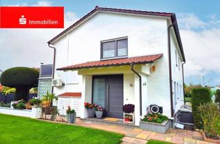 Doppelhaushälfte kaufen in 65239 Hochheim, Sehr gepflegte Doppelhaushälfte mit tollem Garten und viel Privatsphäre, Hochheim-Südstadt, Garage