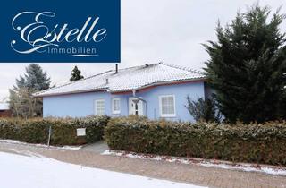 Einfamilienhaus kaufen in 06188 Landsberg, Landsberg - Stilvoller Winkelbungalow mit großem Garten - Wohnen auf einer Ebene - 2 Stellplätze