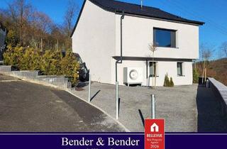 Einfamilienhaus kaufen in 56410 Montabaur, Montabaur / Bladernheim - Traumhaus nach Kernsanierung: Modernes Einfamilienhaus mit Pool und Panoramablick!