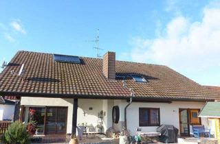 Haus kaufen in 79395 Neuenburg, Neuenburg am Rhein - 2,5 Familienhaus mit Blauenblick