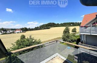 Wohnung kaufen in 08112 Wilkau-Haßlau, Einmaliger Ausblick | Vermietete 3 Zimmerwohnung mit Balkon nahe Zwickau zum Kauf