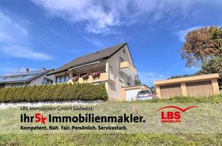 Wohnung kaufen in 78247 Hilzingen, Zwei Balkone, zwei Garagen