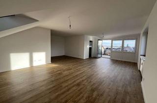 Wohnung mieten in Sandacker, 40668 Meerbusch, Schön geschnittene und frisch renovierte Dachgeschosswohnung per sofort zu vermieten