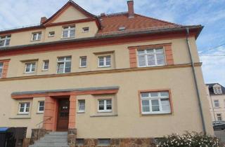 Wohnung mieten in Döbelner Straße 33, 01683 Nossen, Frisch renovierte 2-Zimmer-Wohnung mit neuem Laminatboden, offener Küche und Bad mit Dusche