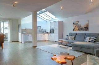 Lofts mieten in Strandstraße 21, 25980 Sylt, Exklusive 3-Zimmer Loft-Wohnung im 1. OG mit Balkon in Westerland