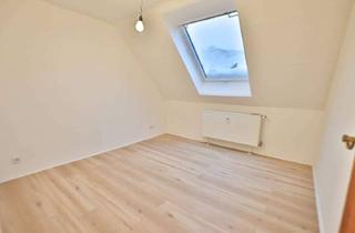 Wohnung mieten in 27576 Lehe, Frisch renoviert! 1 Zimmer im Dachgeschoss m. Küche RE
