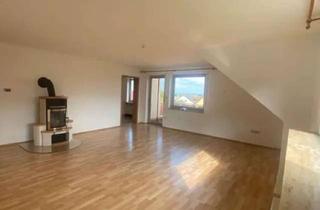 Wohnung mieten in 91085 Weisendorf, Helle 4,5-Zimmer Dachgeschosswohnung mit Balkon in Weisendorf