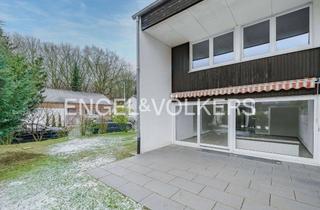 Haus kaufen in 65824 Schwalbach, Zuhause ankommen: Reiheneckhaus in familienfreundlicher Umgebung