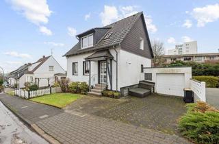 Einfamilienhaus kaufen in 42549 Velbert, Freistehendes Einfamilienhaus mit Einliegerwohnung Souterrain!!