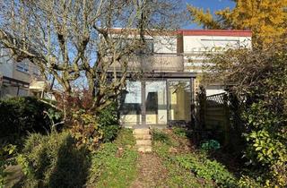 Doppelhaushälfte kaufen in 61440 Oberursel, Doppelhaushälfte mit großem Potenzial in Oberursel-Oberstedten!