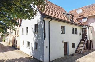Haus kaufen in 74924 Neckarbischofsheim, Zweifamilienhaus mit Scheune in Neckarbischofsheim!