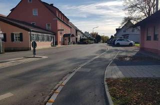 Grundstück zu kaufen in Müncherlbacher Strasse 11, 90574 Roßtal, Mitten in Roßtal-Raitersaich: Großes Baugrundstück mit Abrissobjekt