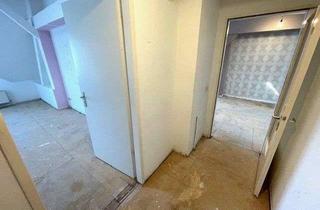 Wohnung mieten in Klixstraße, 13403 Reinickendorf, 3-Zimmer Dachgeschoss Wohnung: Ihr Projekt für individuelle Gestaltung!