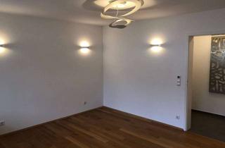 Wohnung mieten in Walther-Bauersfeld-Straße xx, 73447 Oberkochen, 2,5-Zimmer-Wohnung mit Balkon und gehobener Einbauküche an Singles oder Pärchen zu verm.