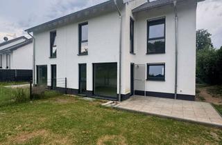 Haus mieten in Gammersbacher Weg 9c, 51503 Rösrath, Geräumige 5-Zimmer Doppelhaushälfte zur Miete in Rösrath