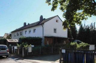 Doppelhaushälfte kaufen in 90475 Nürnberg, Nürnberg - Flexibles Wohnen: Doppelhaushälfte mit zwei separaten Wohnungen, Terrasse und Garten