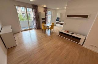 Wohnung kaufen in Chausseestraße 108, 10115 Berlin, Berlin - Stilvolle Balkon-Whg im LIVING 108! **Fitnessraum Dachterrasse**