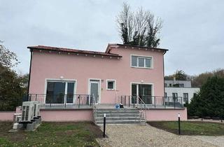 Wohnung kaufen in 12524 Berlin, Berlin - ! DG Wohnung mit sehr großzügiger Terrasse !