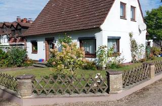 Einfamilienhaus kaufen in 24242 Felde, Felde - Freistehendes 6-Zimmer-Haus in Felde mit Garten und Garage