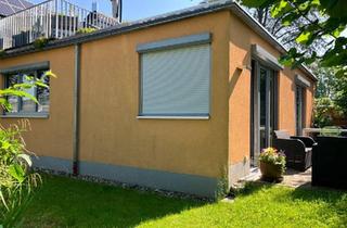 Wohnung kaufen in 91056 Erlangen, Erlangen - Provisionfreie 2,5 Zimmer Wohnung im Bungalowstil mit Garten