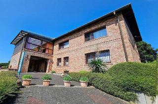 Einfamilienhaus kaufen in 53773 Hennef, Hennef - Traumhafte Aussicht Höhenlage Hennef gemütliches EFH mit Wintergarten, Kamin und Garage