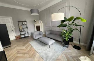 Wohnung kaufen in Thorwaldsenstraße 7, 12157 Berlin, Berlin - Stillvolle 2 Zimmer Altbauperle mit Balkon Designerküche Parkett & Aufzug 59m2