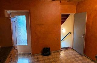 Reihenhaus kaufen in 52134 Herzogenrath, Herzogenrath - Heimwerkertraum mit Potenzial - sanierungsbedürftiges Reihenhaus