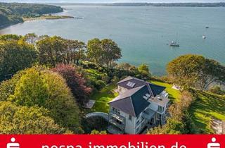 Wohnung kaufen in 24960 Glücksburg, Luxuswohnung im 1.OG mit spektakulärem Blick über die Flensburger Förde und eigenem Strandzugang!