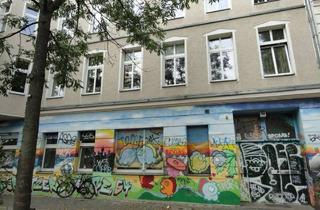 Wohnung kaufen in Görlitzer-Park, 10997 Kreuzberg, 3-Zimmer-Wohnung mit Blick auf den Görlitzer Park zur Kapitalanlage