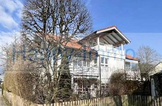 Wohnung kaufen in 82008 Unterhaching, 2 Zimmer Dachgeschosswohnung in Unterhaching / 2 Balkone / Kfz Stellplatz