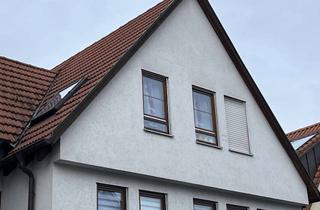Wohnung kaufen in 71229 Leonberg, Schöne 2,5-Zimmer DG-Wohnung in Leonberg-Eltingen