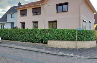 Wohnung mieten in 64572 Büttelborn, 4 Zimmerwohnung auf 2 Etagen mit Vorgarten und Keller.