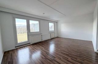 Wohnung mieten in Albert-Schweitzer-Straße 20, 08529 Chrieschwitz, reserviert! ** Charmante 2 Zimmer mit Balkon in ruhiger Lage**
