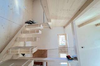 Wohnung mieten in 72108 Rottenburg, ab 1.3.26 frei, Vollmöbliertes Dachgeschoss Apartment, saniertes Altstadthaus, lichtdurchflutet